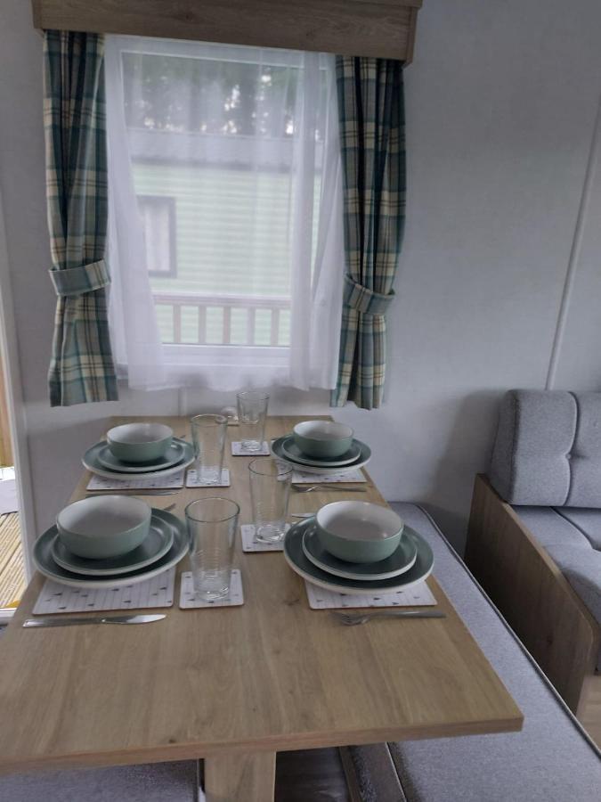 Woofles Luxury Caravan At Knaresborough Lido エクステリア 写真